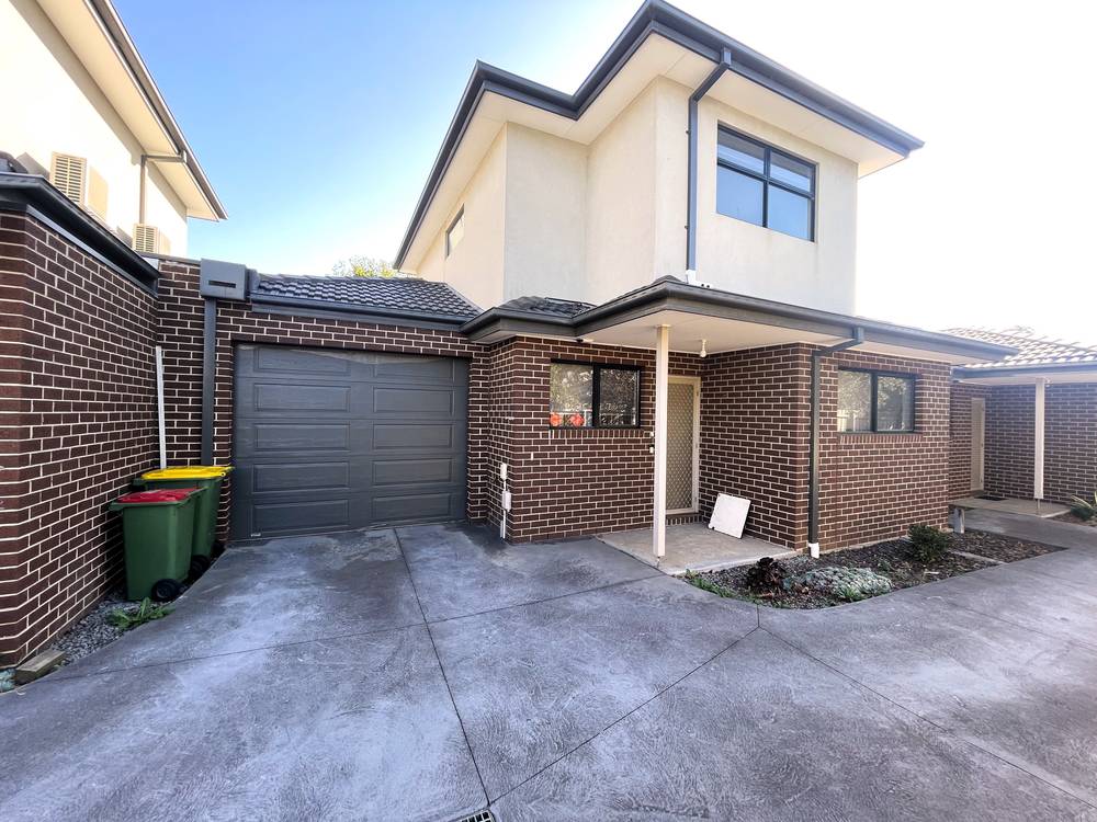 2/28 Adamson Street, BRAYBROOK, VIC 3019