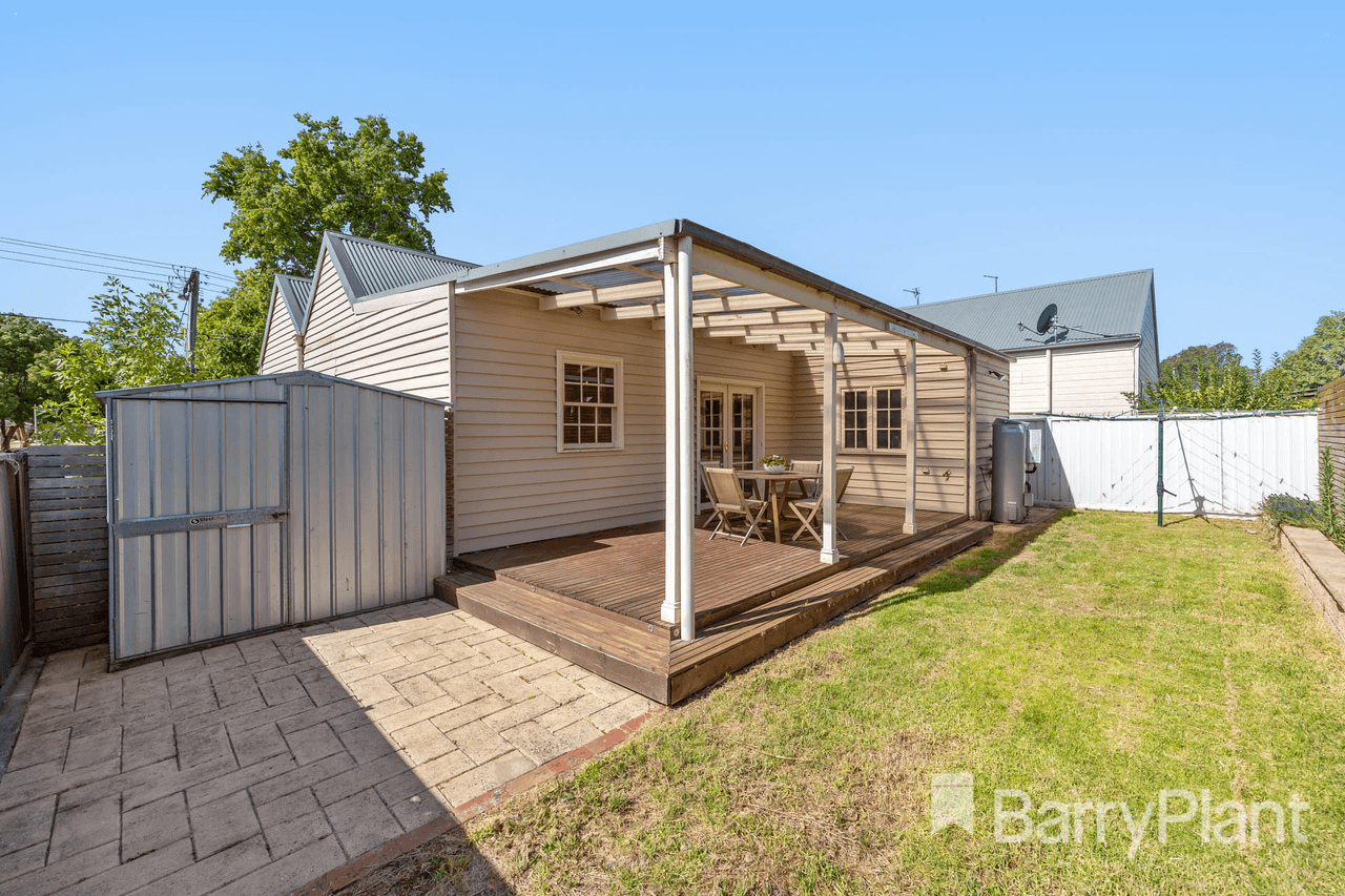 711 Howard Street, Soldiers Hill, VIC 3350