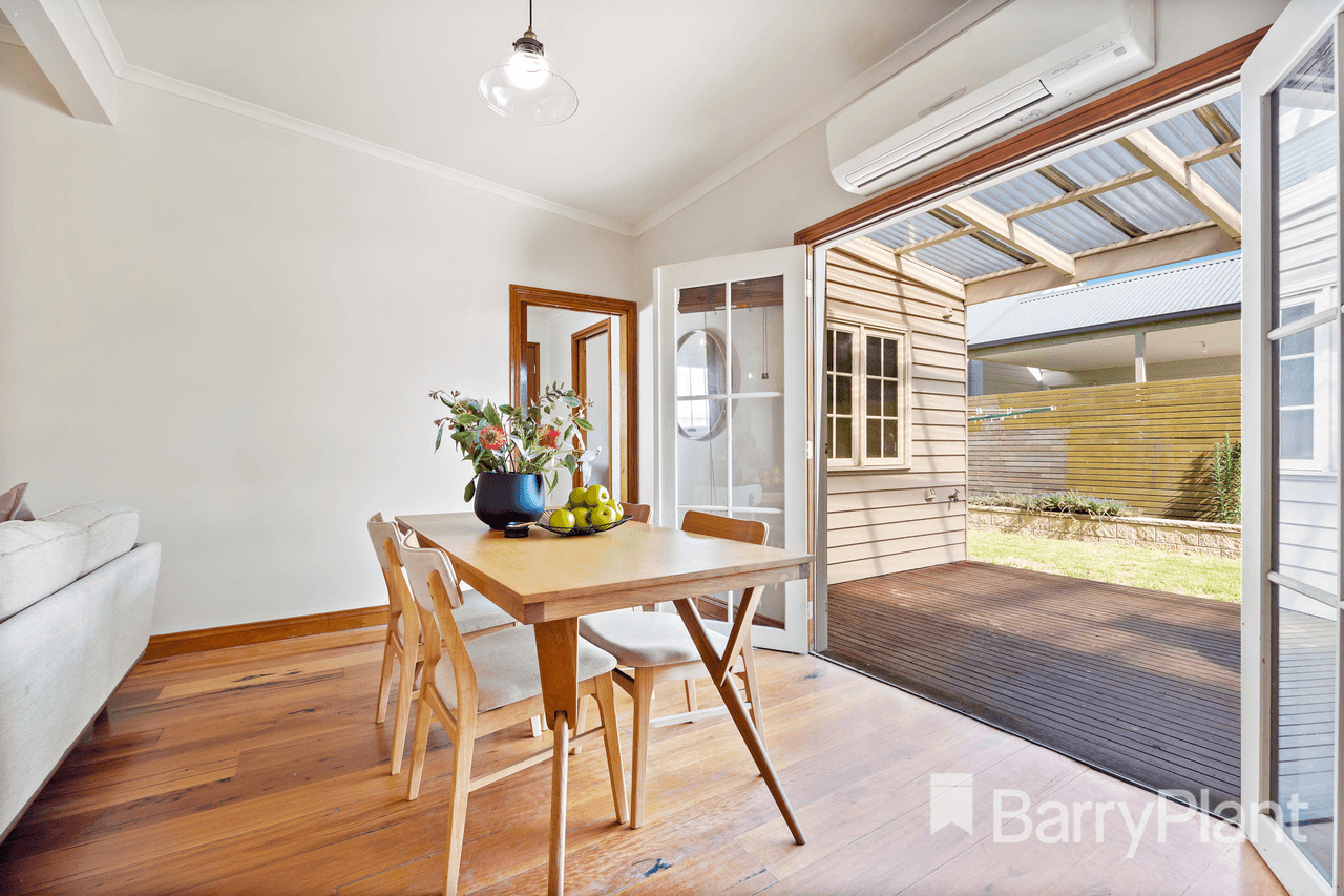 711 Howard Street, Soldiers Hill, VIC 3350