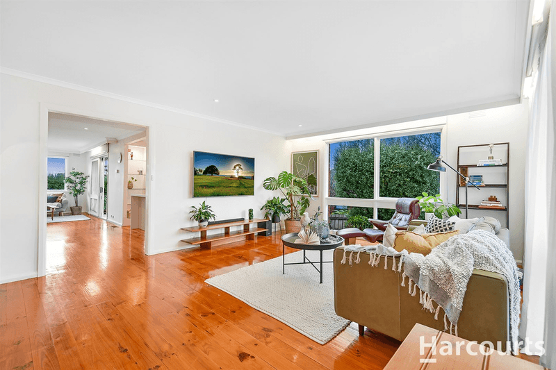 8 Coonawarra Drive, VERMONT SOUTH, VIC 3133