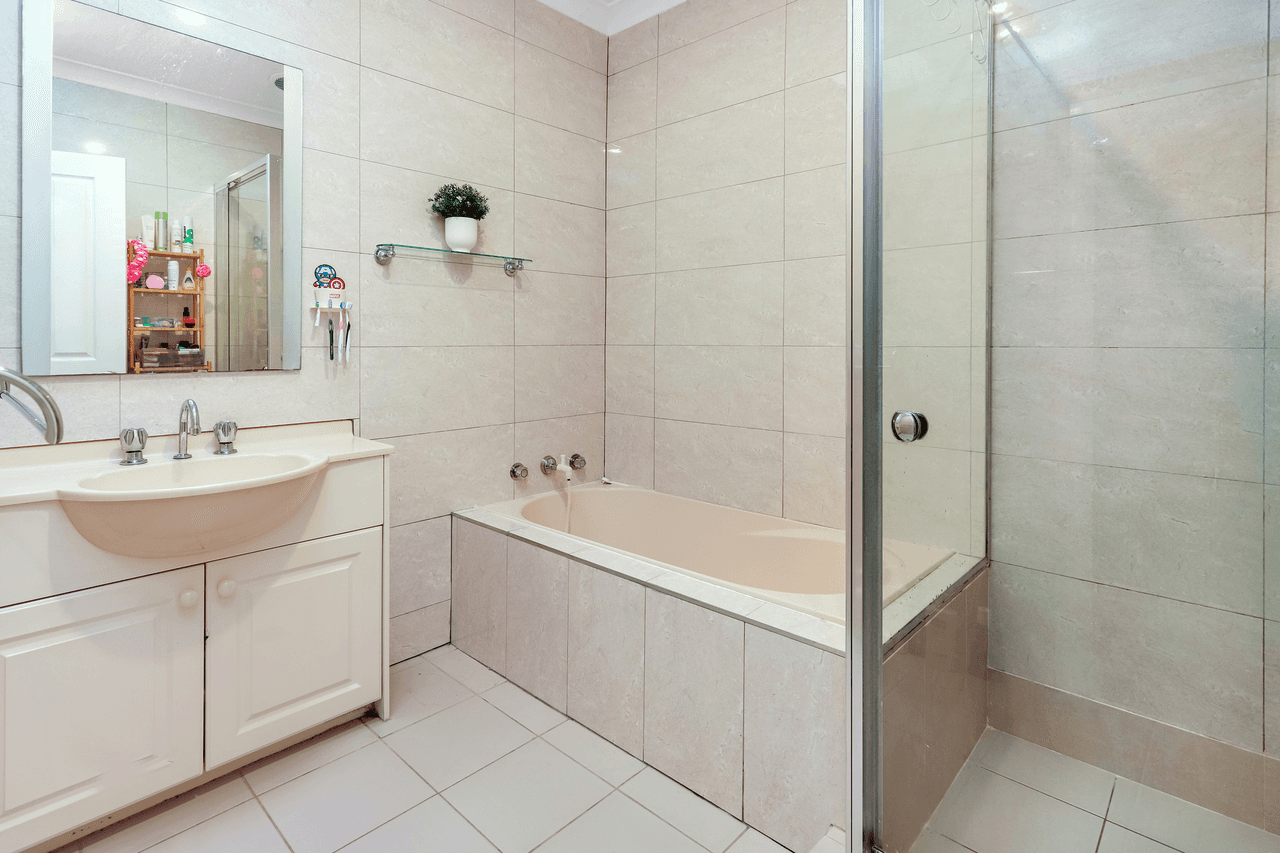 1/4 Norika Place, Toongabbie, NSW 2146