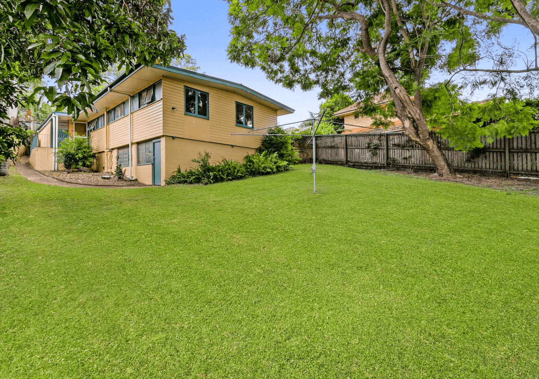 11 Norm Street, KENMORE, QLD 4069