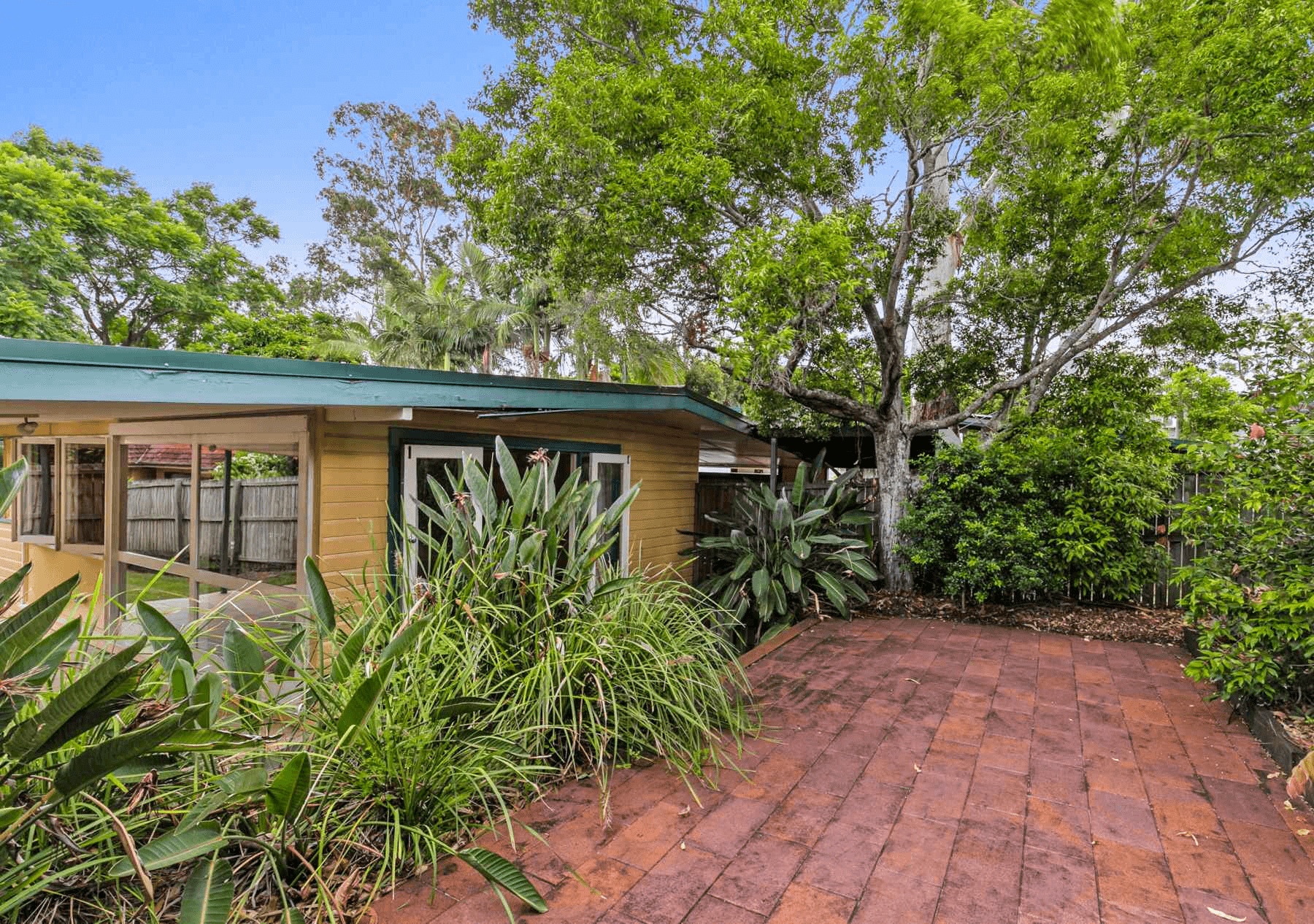 11 Norm Street, KENMORE, QLD 4069