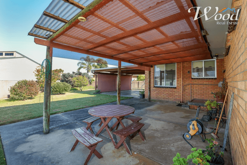 388 Robert Crt, LAVINGTON, NSW 2641