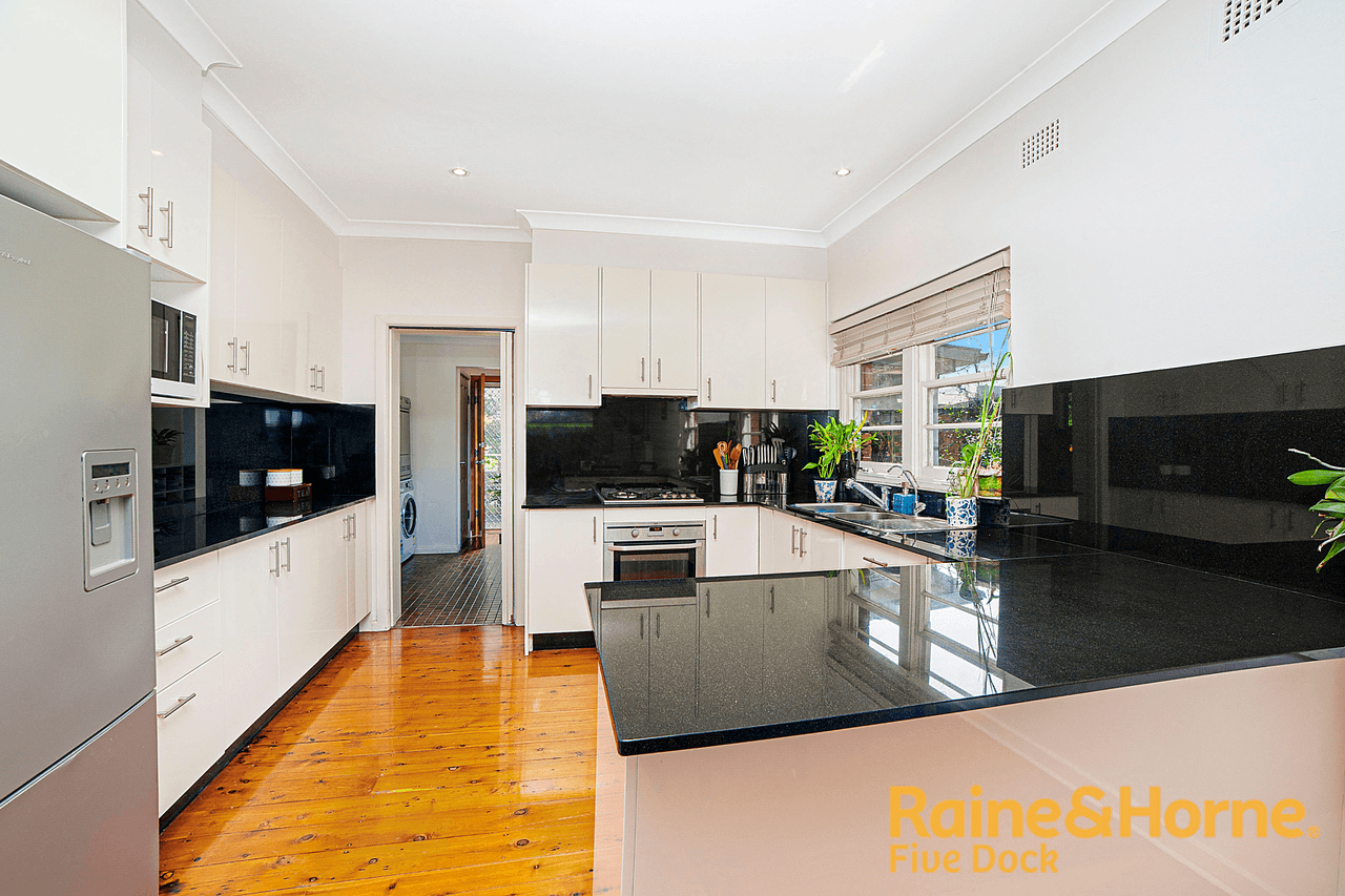 6 Curtin Avenue, ABBOTSFORD, NSW 2046