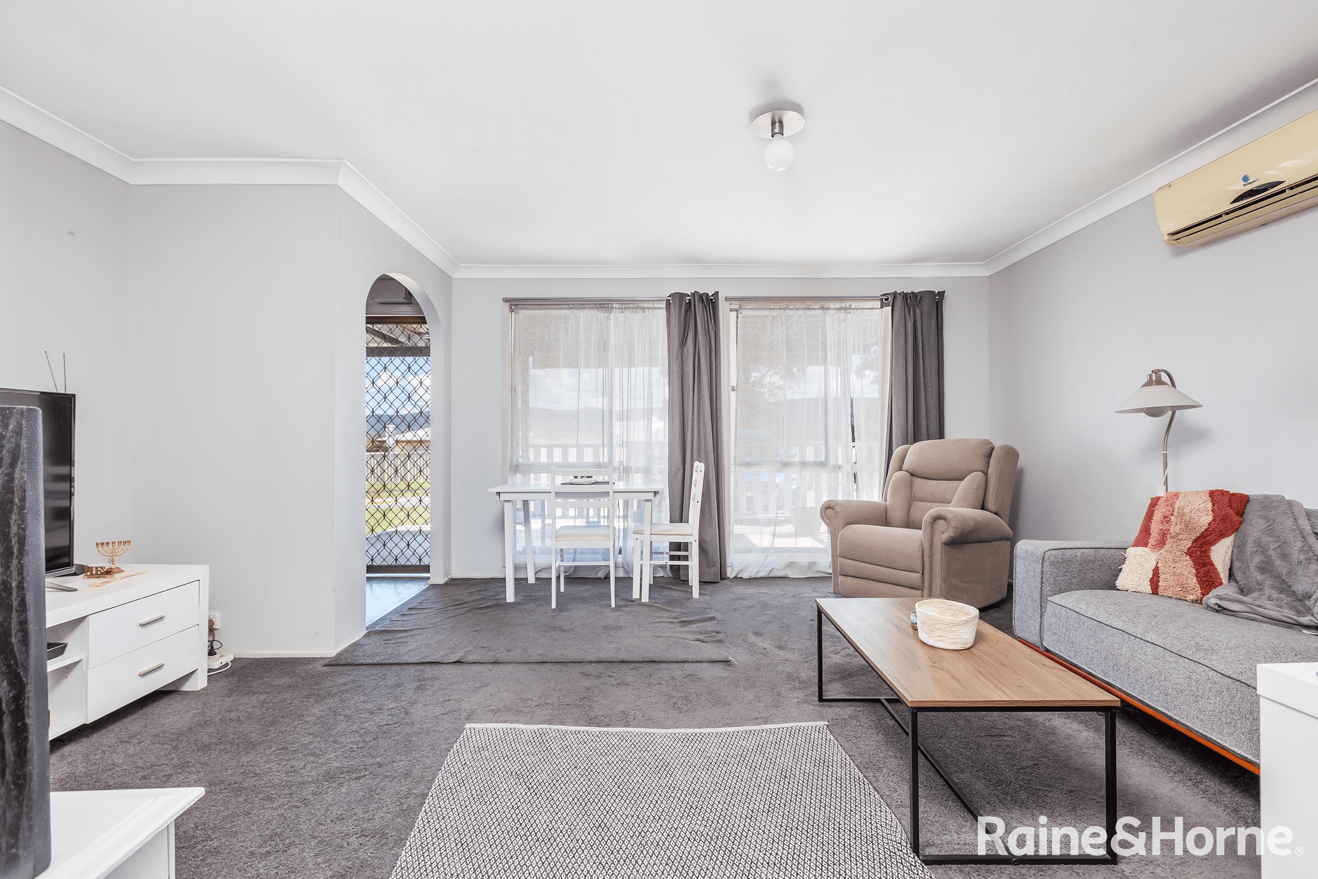 4 Buni Street, HOLMESVILLE, NSW 2286