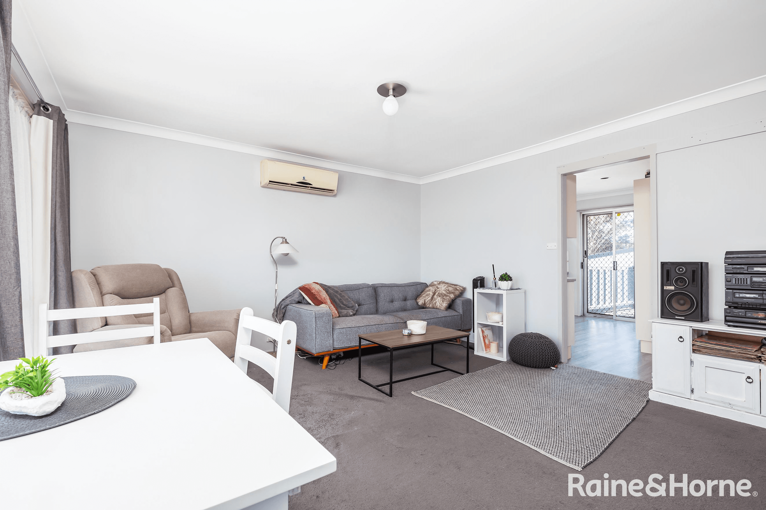 4 Buni Street, HOLMESVILLE, NSW 2286