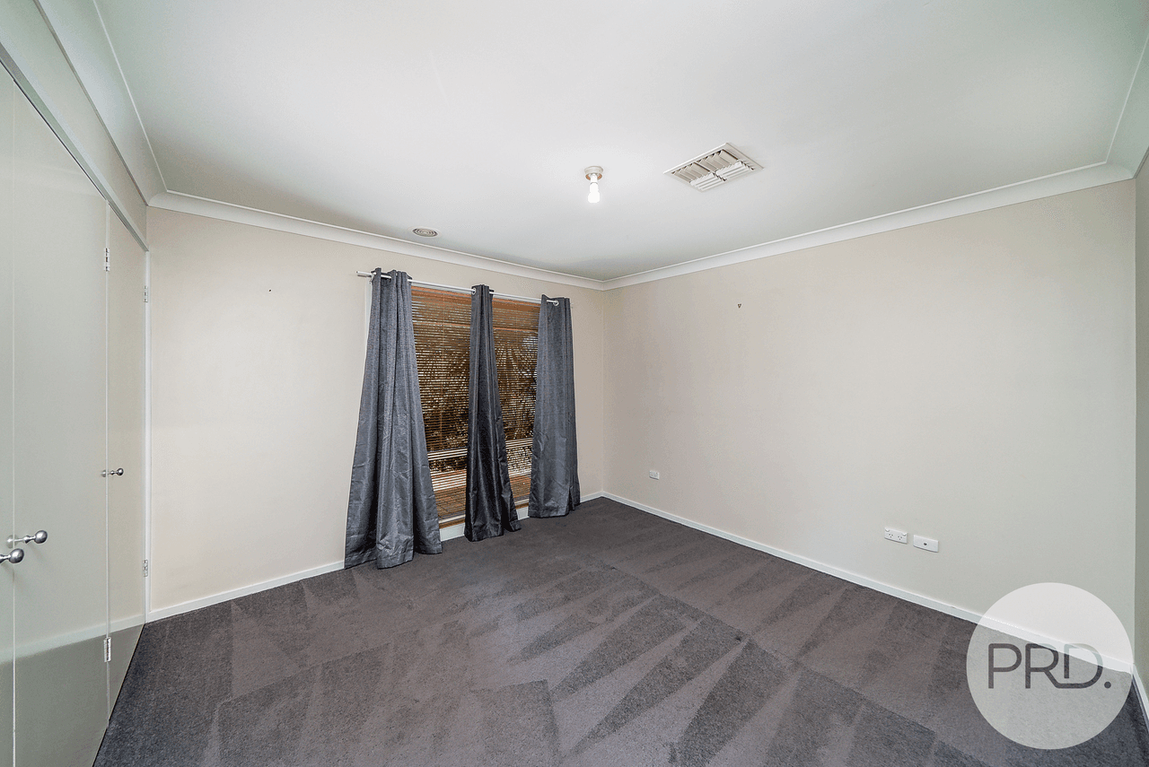 95 Dalman Parkway, GLENFIELD PARK, NSW 2650