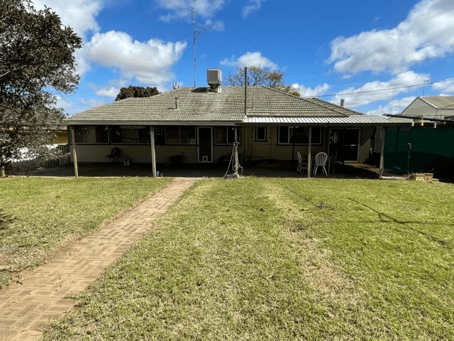 17 Quinlan St, WONGAN HILLS, WA 6603