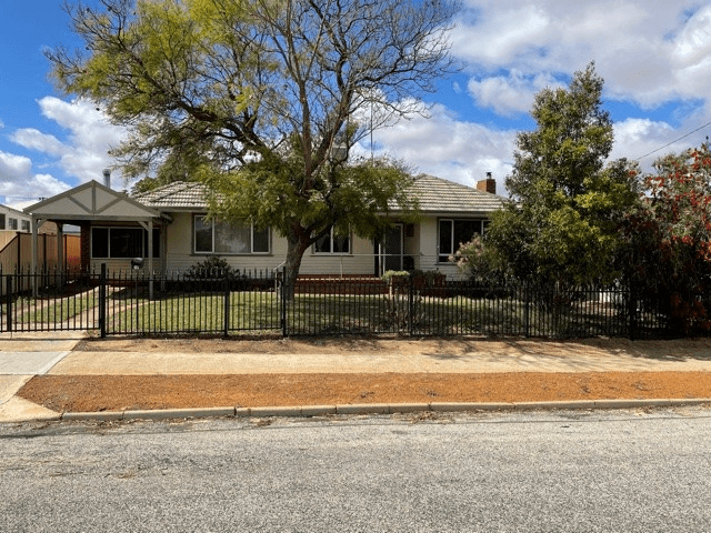 17 Quinlan St, WONGAN HILLS, WA 6603