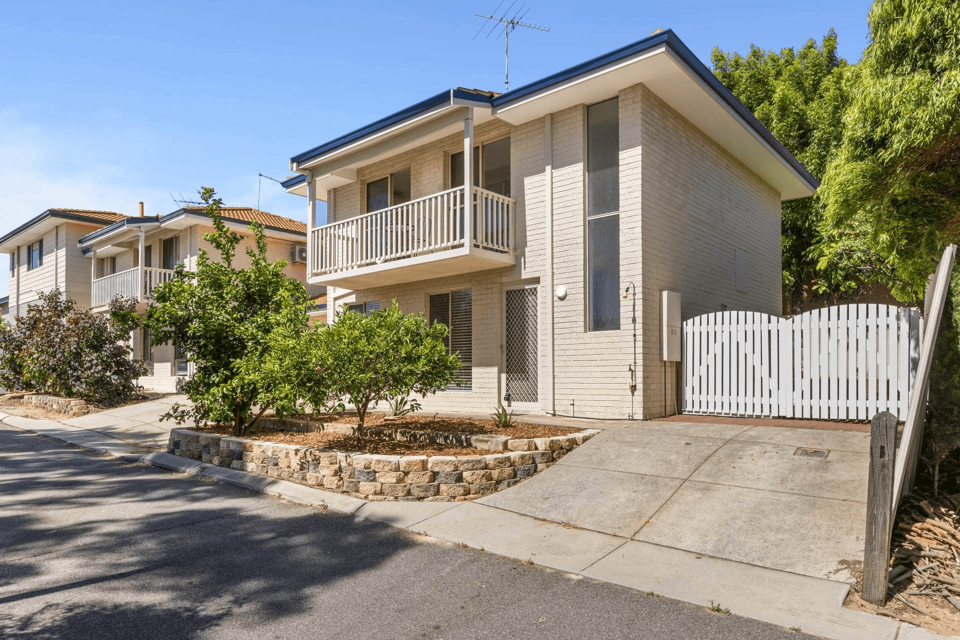 3/143 Brighton Road, Scarborough, WA 6019