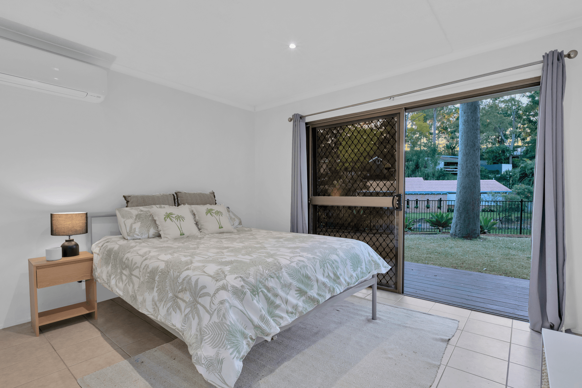 28 Lant Street, CHAPEL HILL, QLD 4069