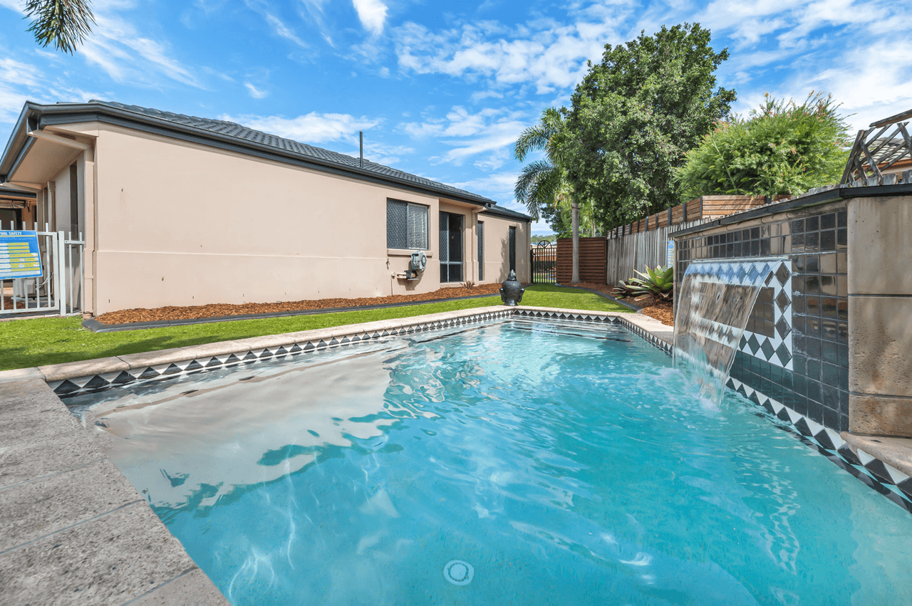 19 Silverash Street, OXENFORD, QLD 4210