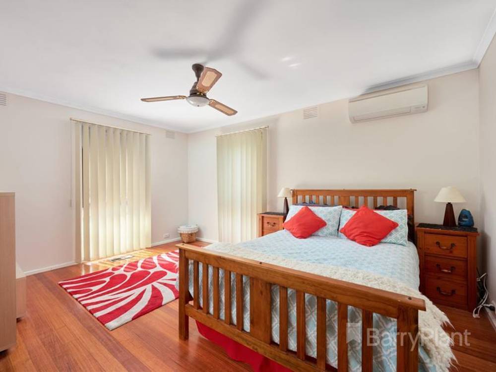 144 James Cook Drive, Endeavour Hills, VIC 3802