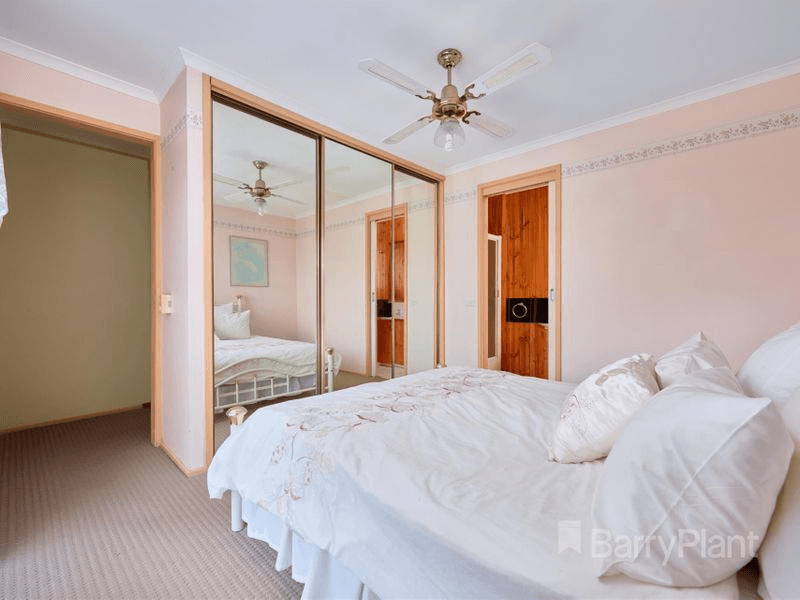 144 James Cook Drive, Endeavour Hills, VIC 3802