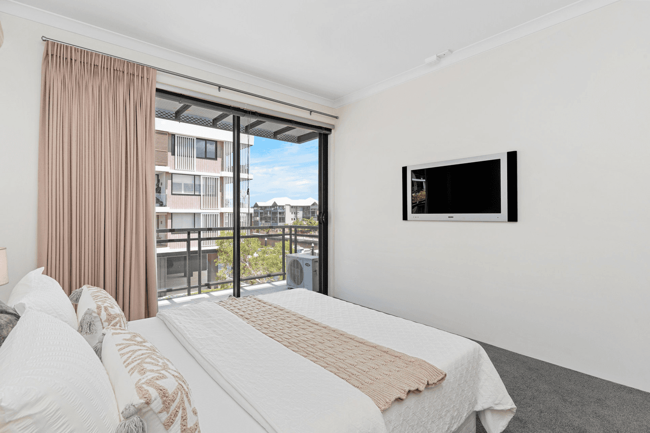 8/10 Marina Drive, Ascot, WA 6104