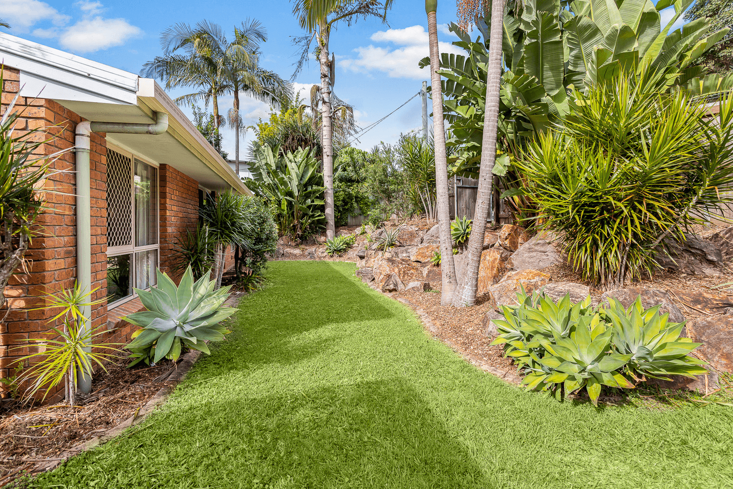 3 Tanah Steet West, Mount Coolum, QLD 4573