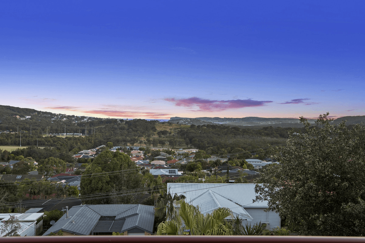 8 Valley View Road, BATEAU BAY, NSW 2261