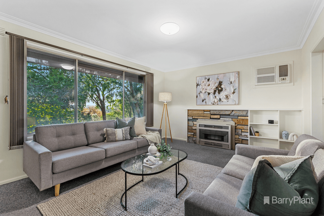 40 Robertson Crescent, Boronia, VIC 3155