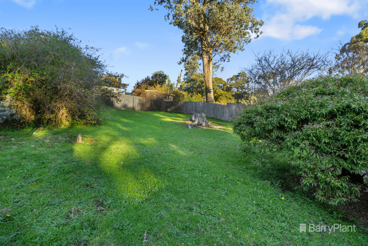 40 Robertson Crescent, Boronia, VIC 3155