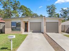 10 Folkes Close, BELLBIRD PARK, QLD 4300
