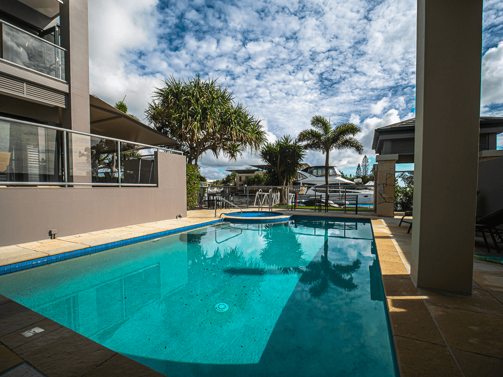 11/36 Oatland Esplanade, RUNAWAY BAY, QLD 4216