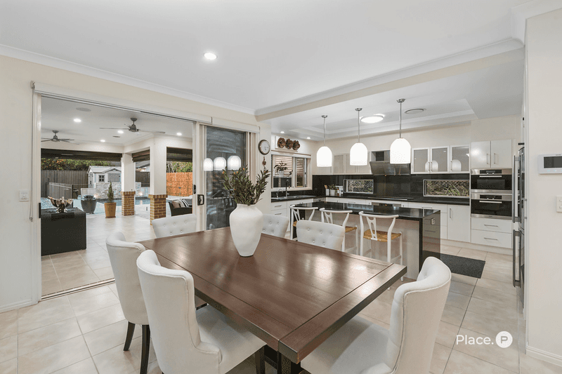 24 Bisley Place, WAKERLEY, QLD 4154