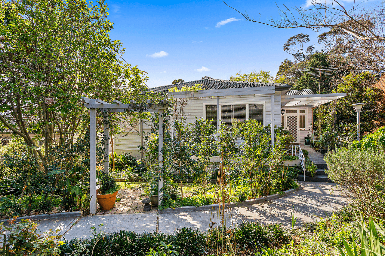 42 Norman Street, Mangerton, NSW 2500