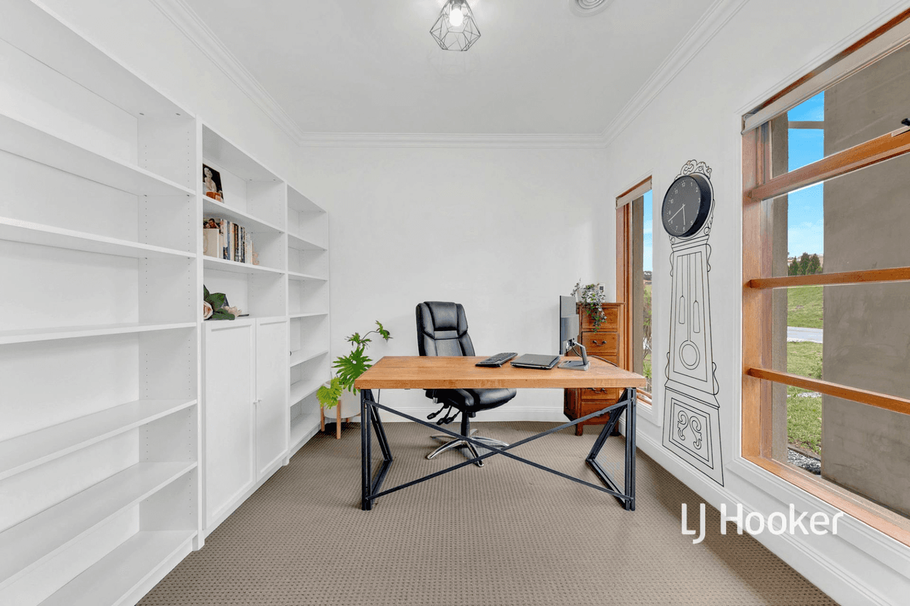 49 Siena Way, HIDDEN VALLEY, VIC 3756