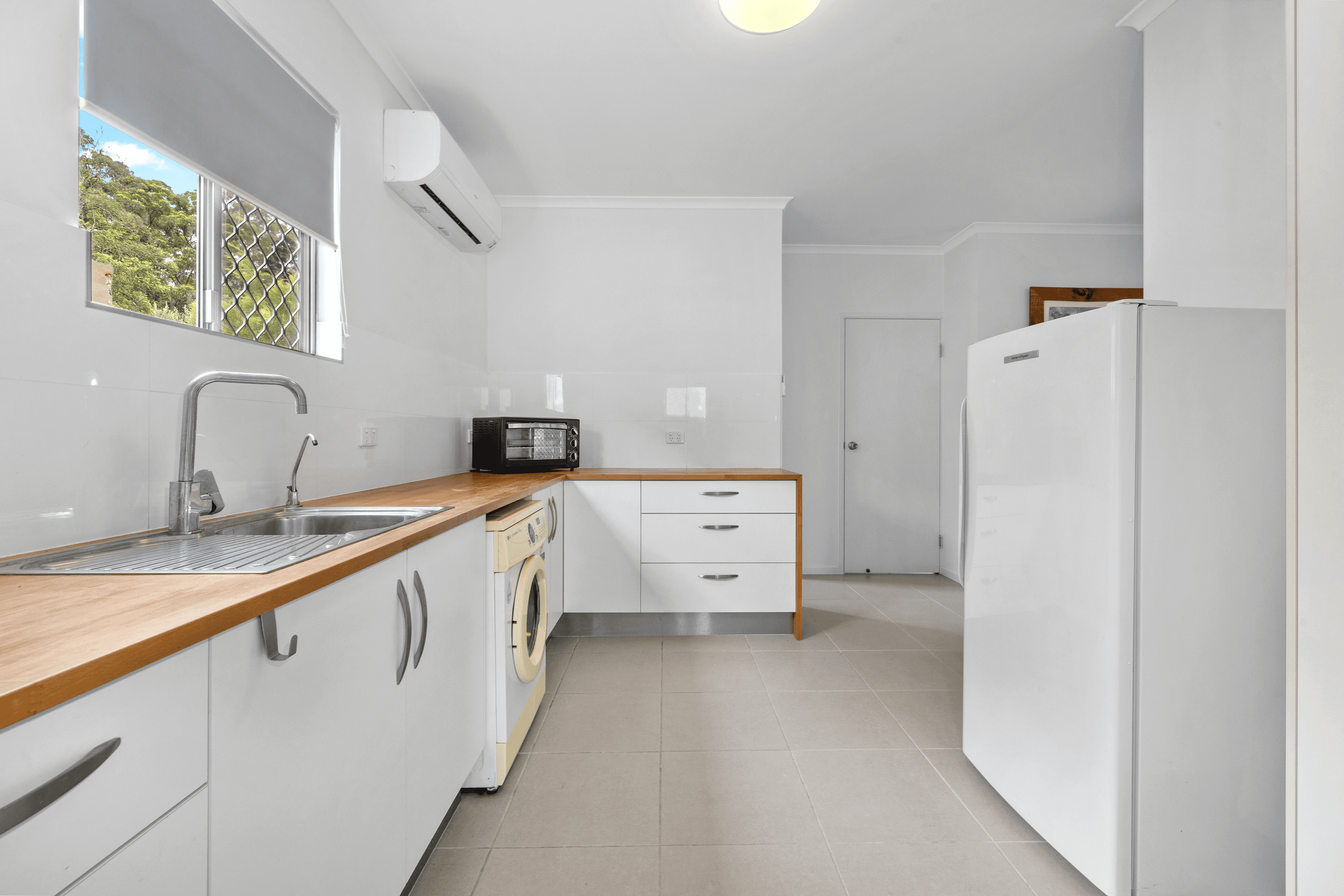 24 Bahdilli Cres, DIDDILLIBAH, QLD 4559