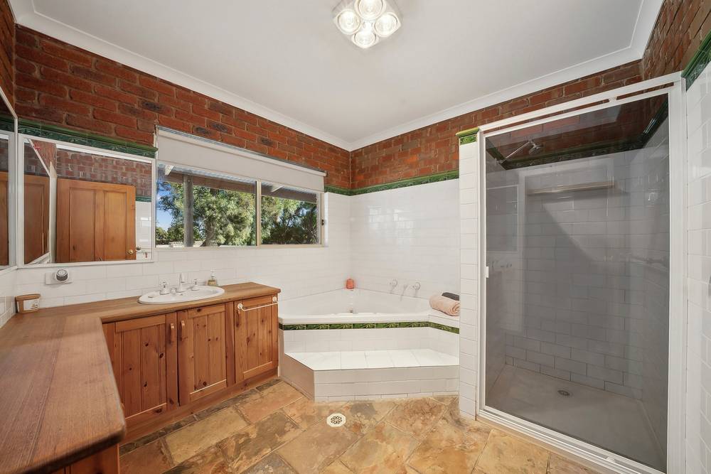 2425 Lilford Road, KYABRAM, VIC 3620