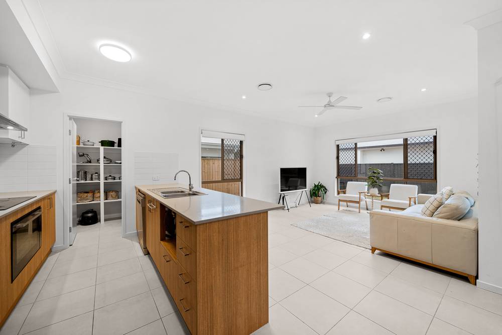 33 Laxton Road, Pallara, QLD 4110