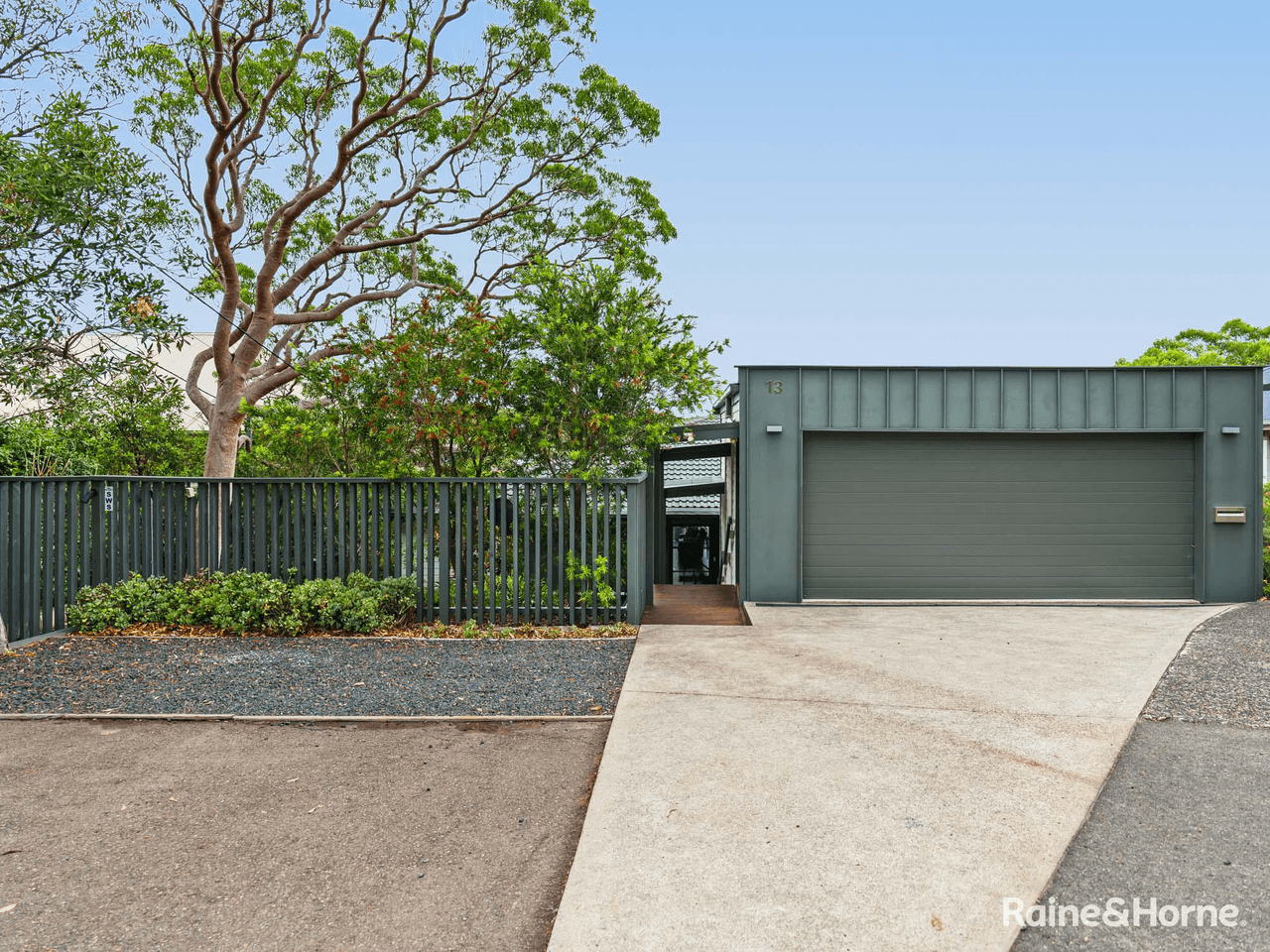 13 The Scenic Road, KILLCARE HEIGHTS, NSW 2257
