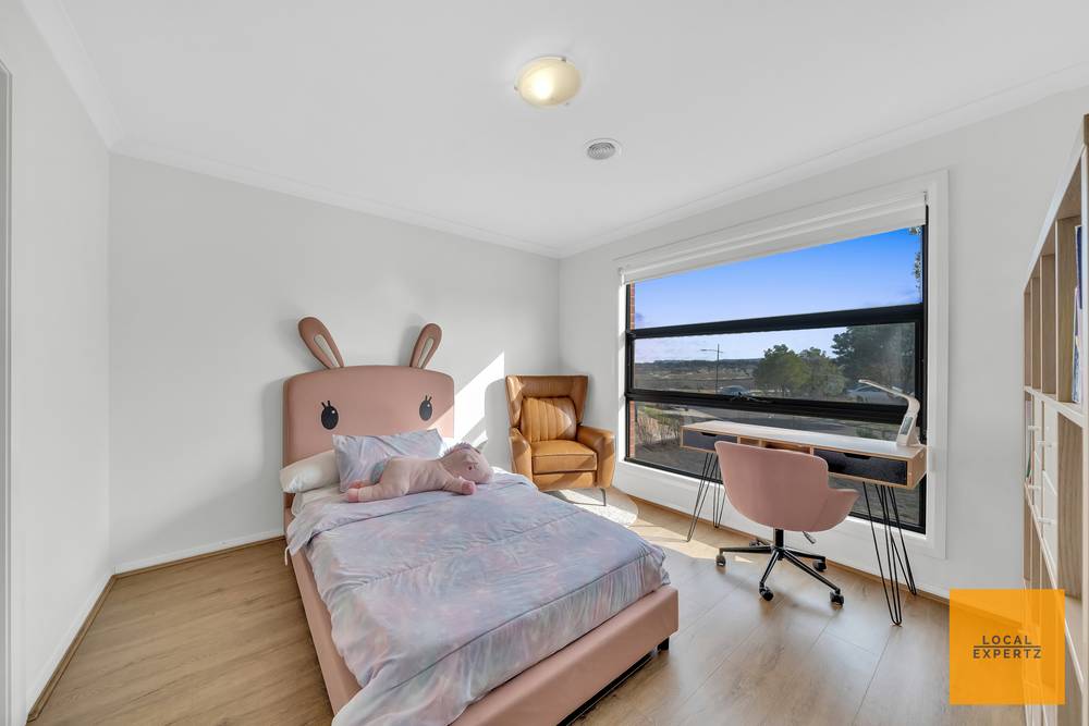 221 James Melrose Drive, Brookfield, VIC 3338