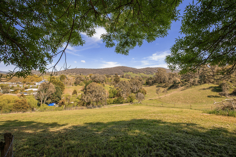 1 Railway Avenue, Yackandandah, VIC 3749