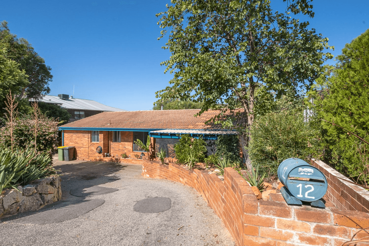 12 Jade Street, Mount Richon, WA 6112