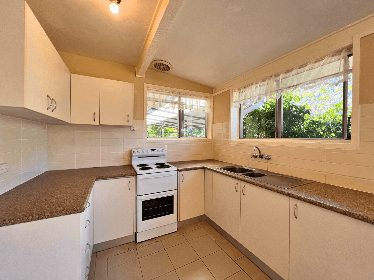 3 Adair Street, DYSART, QLD 4745