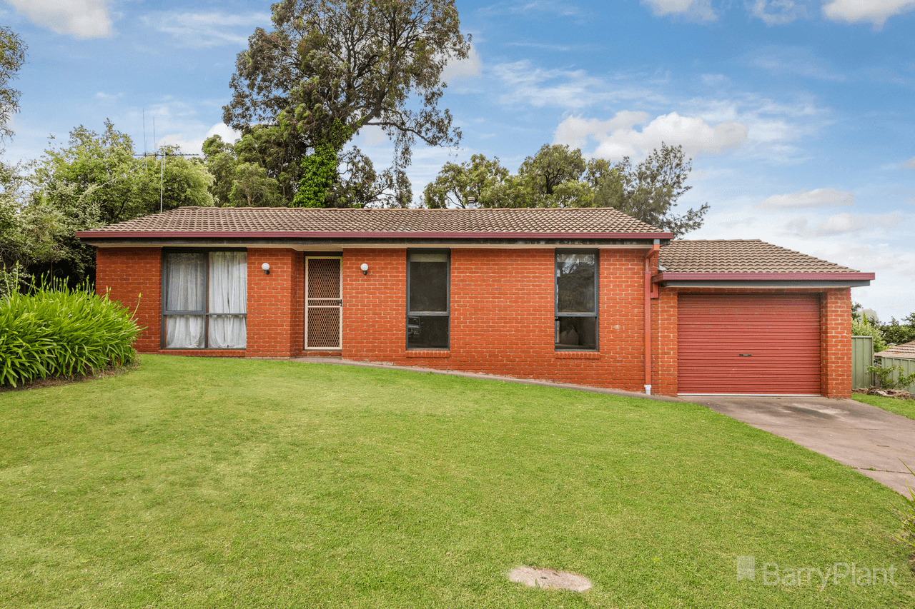 10 Molesworth Road, Kangaroo Flat, VIC 3555