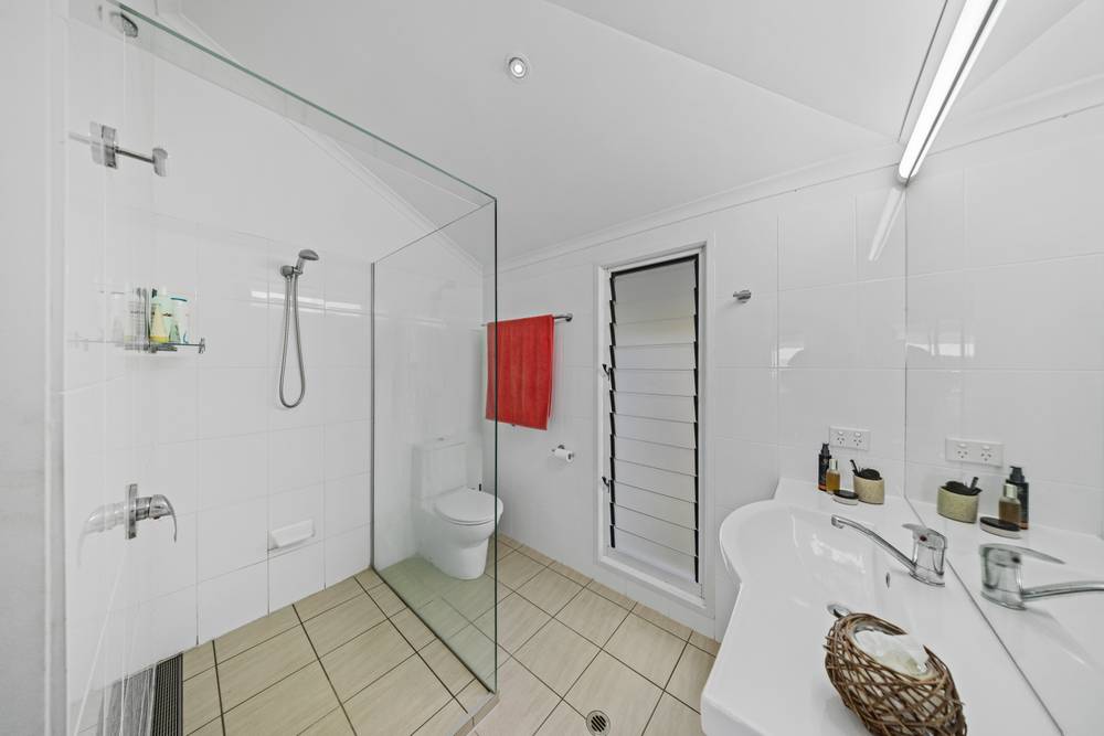 39 Rumbalara Avenue, RAINBOW BEACH, QLD 4581