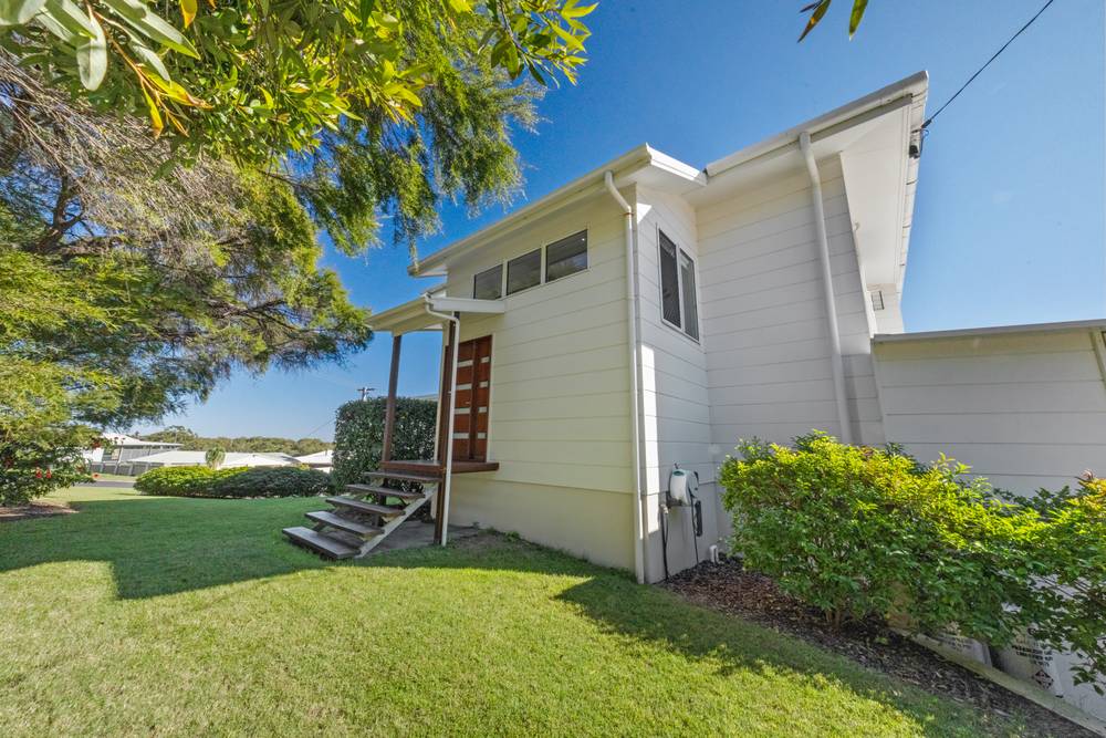 39 Rumbalara Avenue, RAINBOW BEACH, QLD 4581