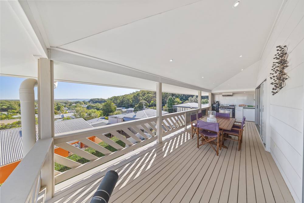 39 Rumbalara Avenue, RAINBOW BEACH, QLD 4581