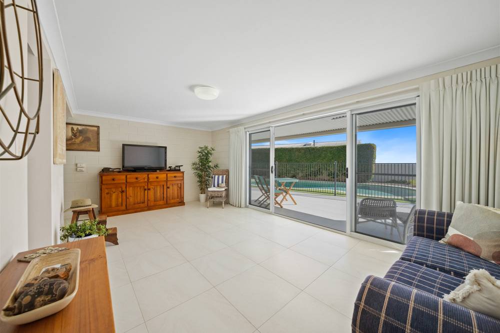 39 Rumbalara Avenue, RAINBOW BEACH, QLD 4581