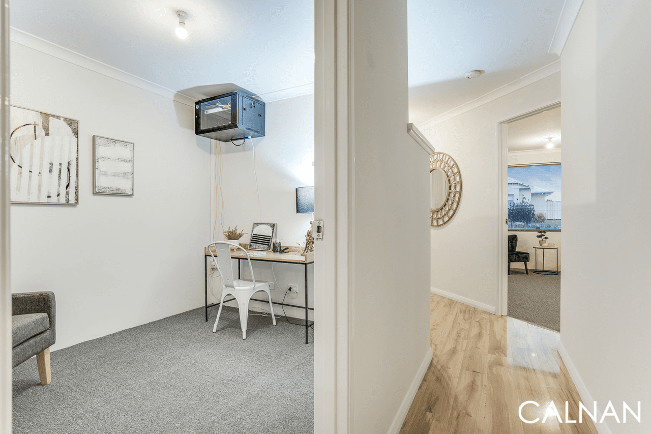 1 Marav Court, SUCCESS, WA 6164