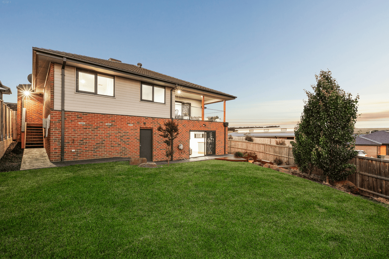 30 Coobowie Drive, DOREEN, VIC 3754