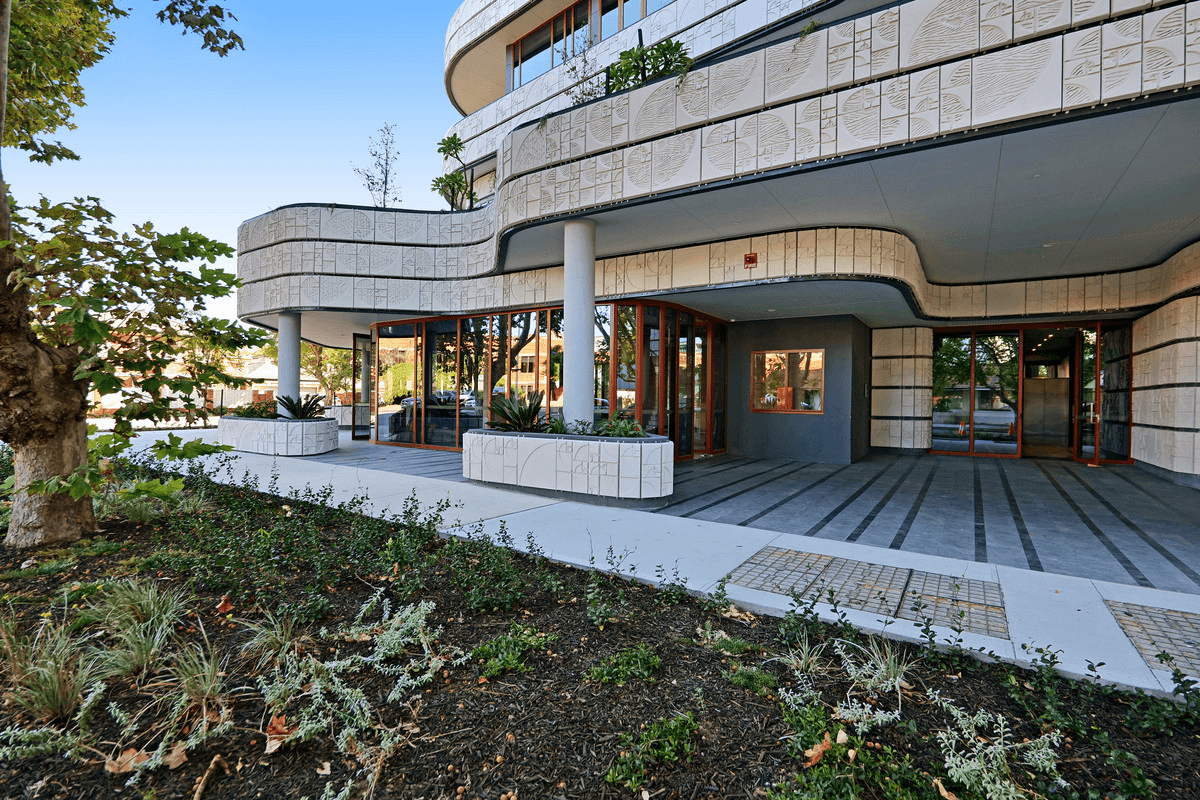 10 Forbes Road, Applecross, WA 6153