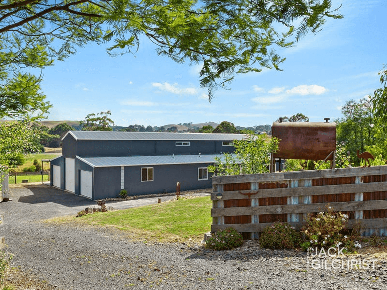 88 Bena Road, KORUMBURRA, VIC 3950