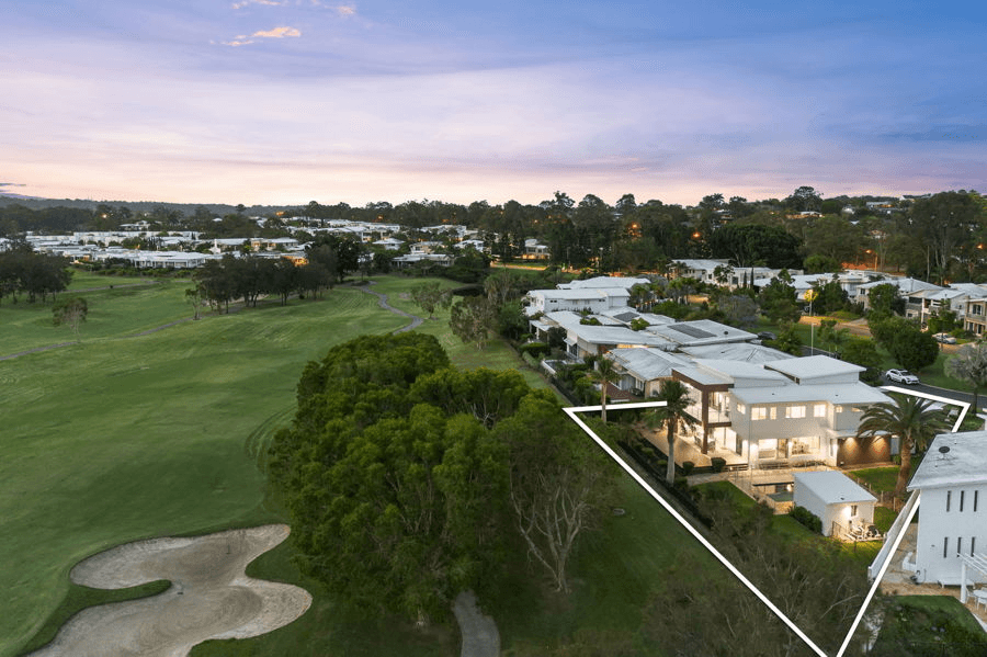 1038 Lakeview Terrace, BENOWA, QLD 4217