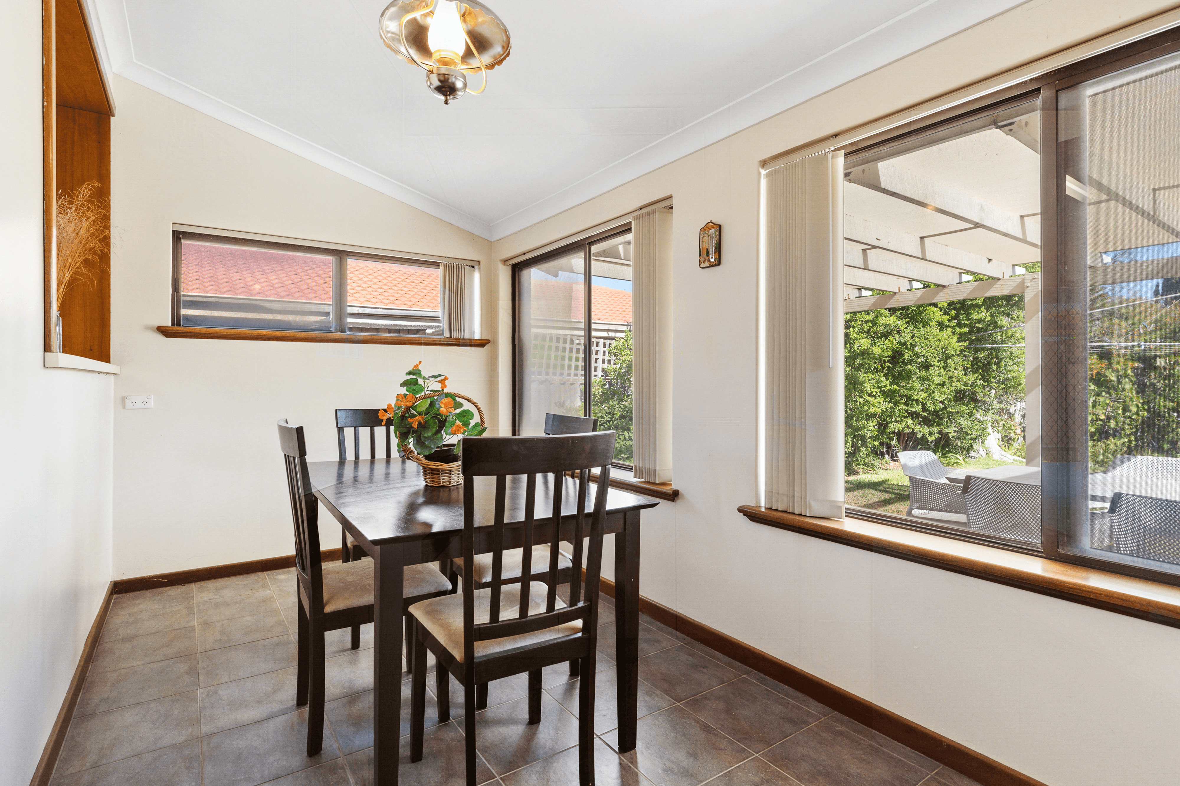 93 Penguin Road, SAFETY BAY, WA 6169