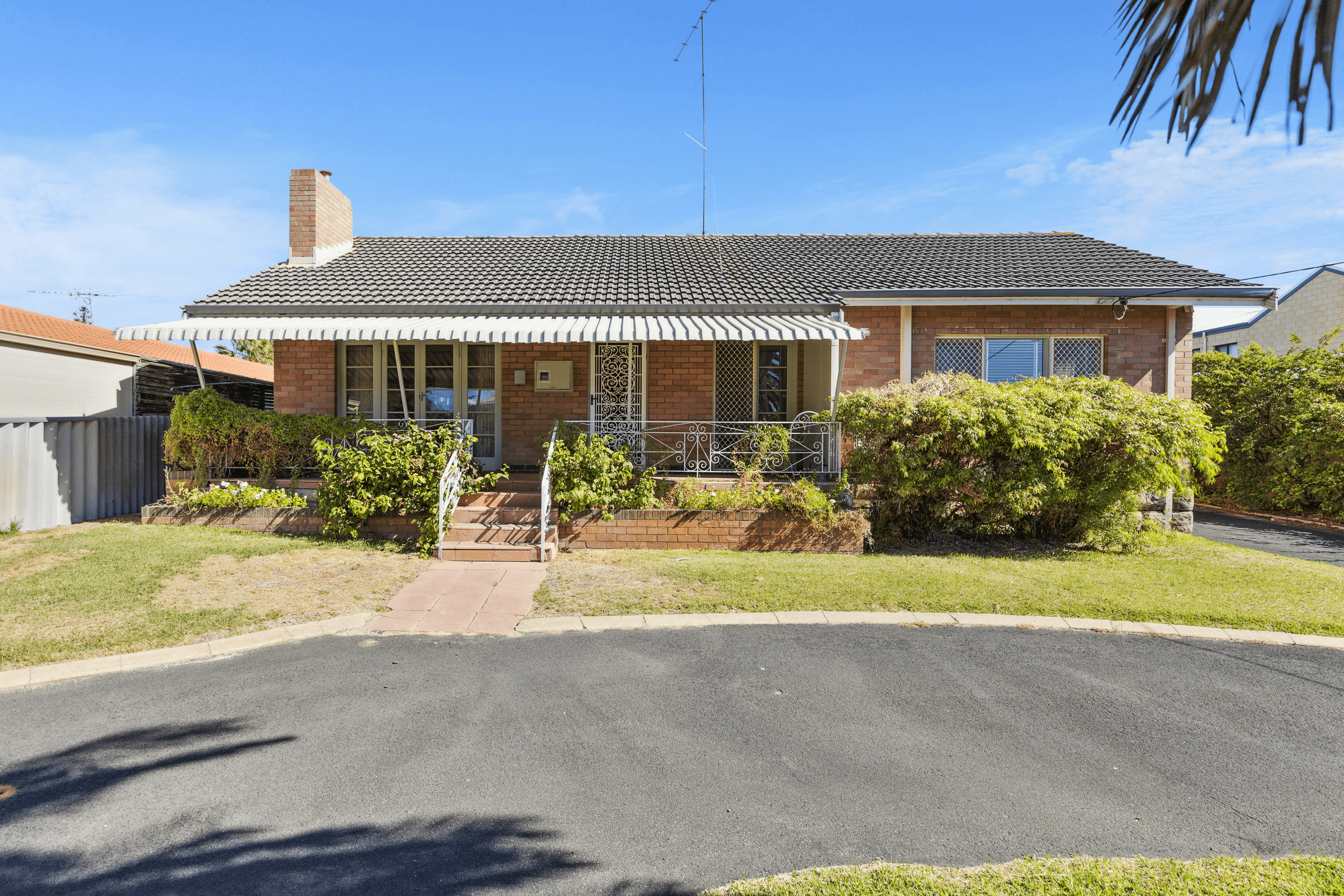 93 Penguin Road, SAFETY BAY, WA 6169