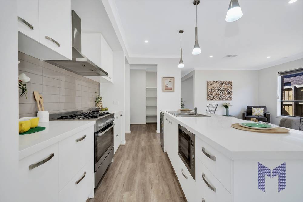 27 Booth Rd, Maddingley, VIC 3340